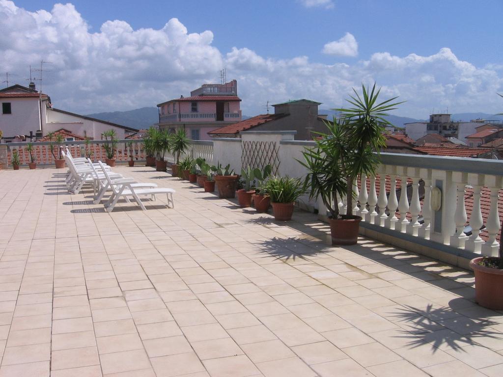 Hotel Garden Viareggio Ngoại thất bức ảnh